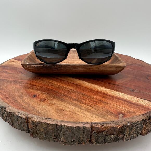 NWOB Maui Jim Polarized Sunglasses Pipiwai Trail Black Gloss Mirror MJ416 02J - Picture 1 of 9